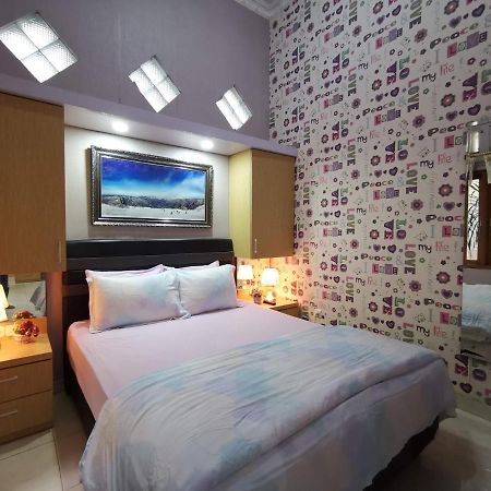 Nariska Suite Homestay Yogyakarta Luaran gambar