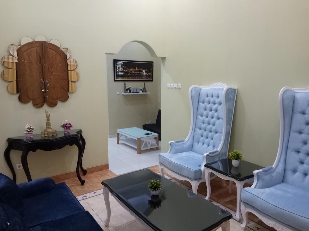 Nariska Suite Homestay Yogyakarta Luaran gambar